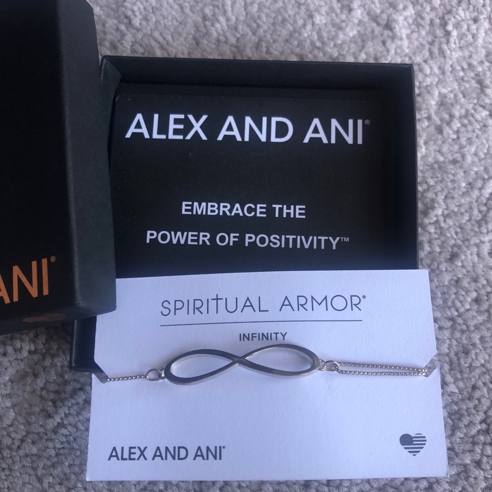 Nwot Alex and Ani silver bracelet